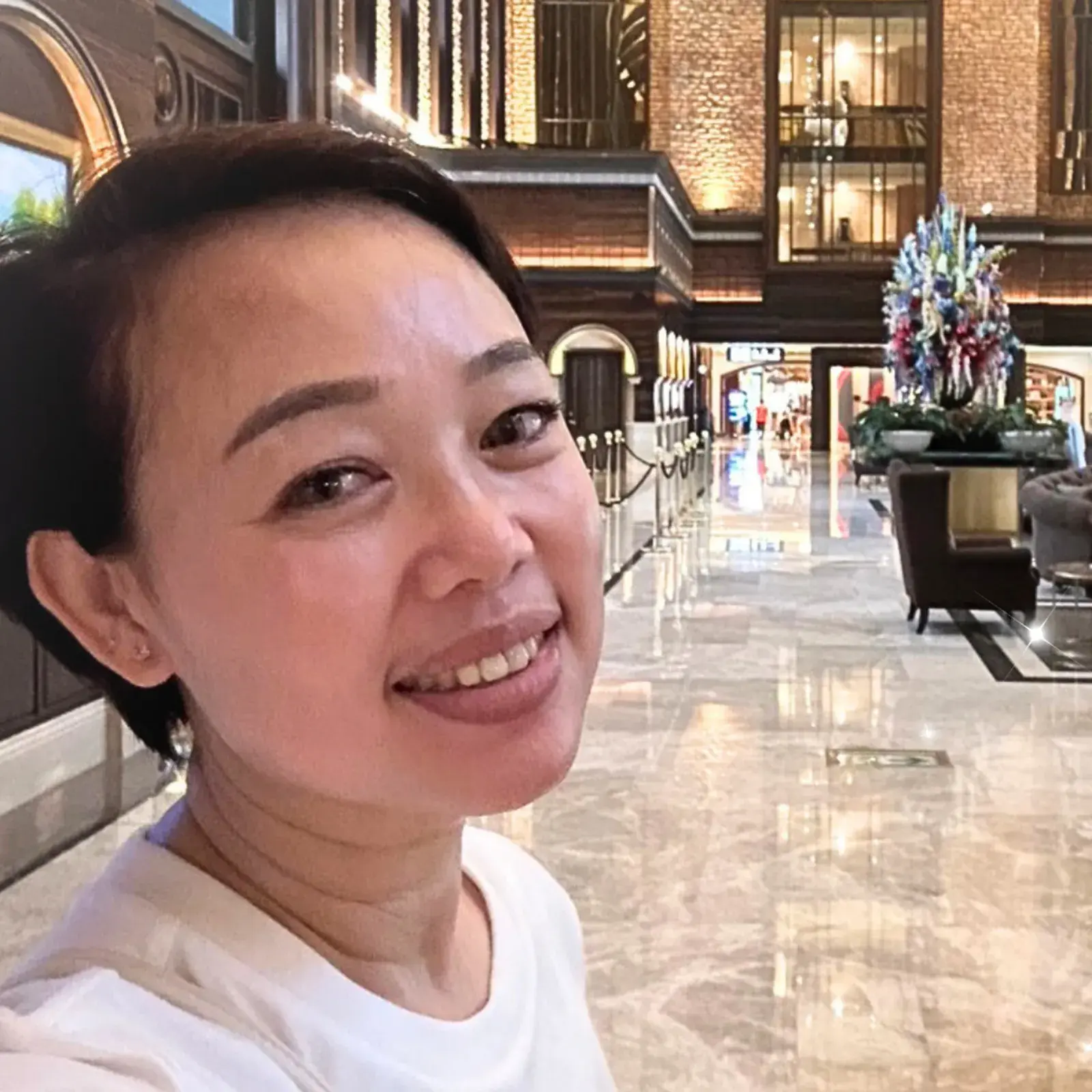 12.台東分店店長 Amy